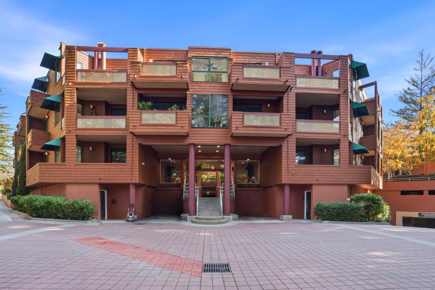 4250 El Camino Real C226