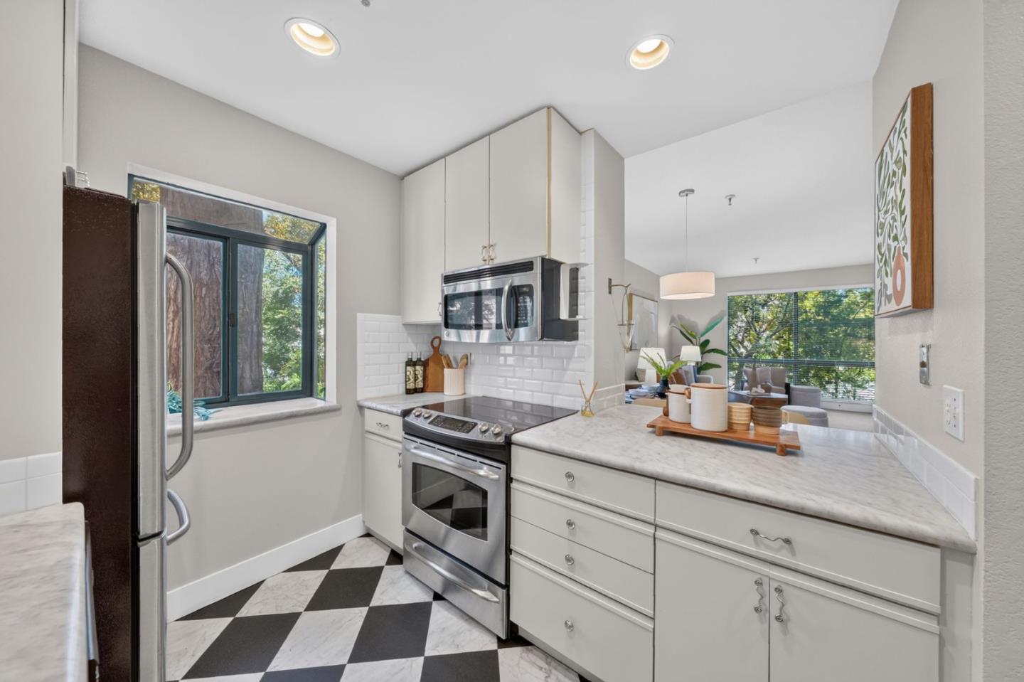 4250 El Camino Real C226