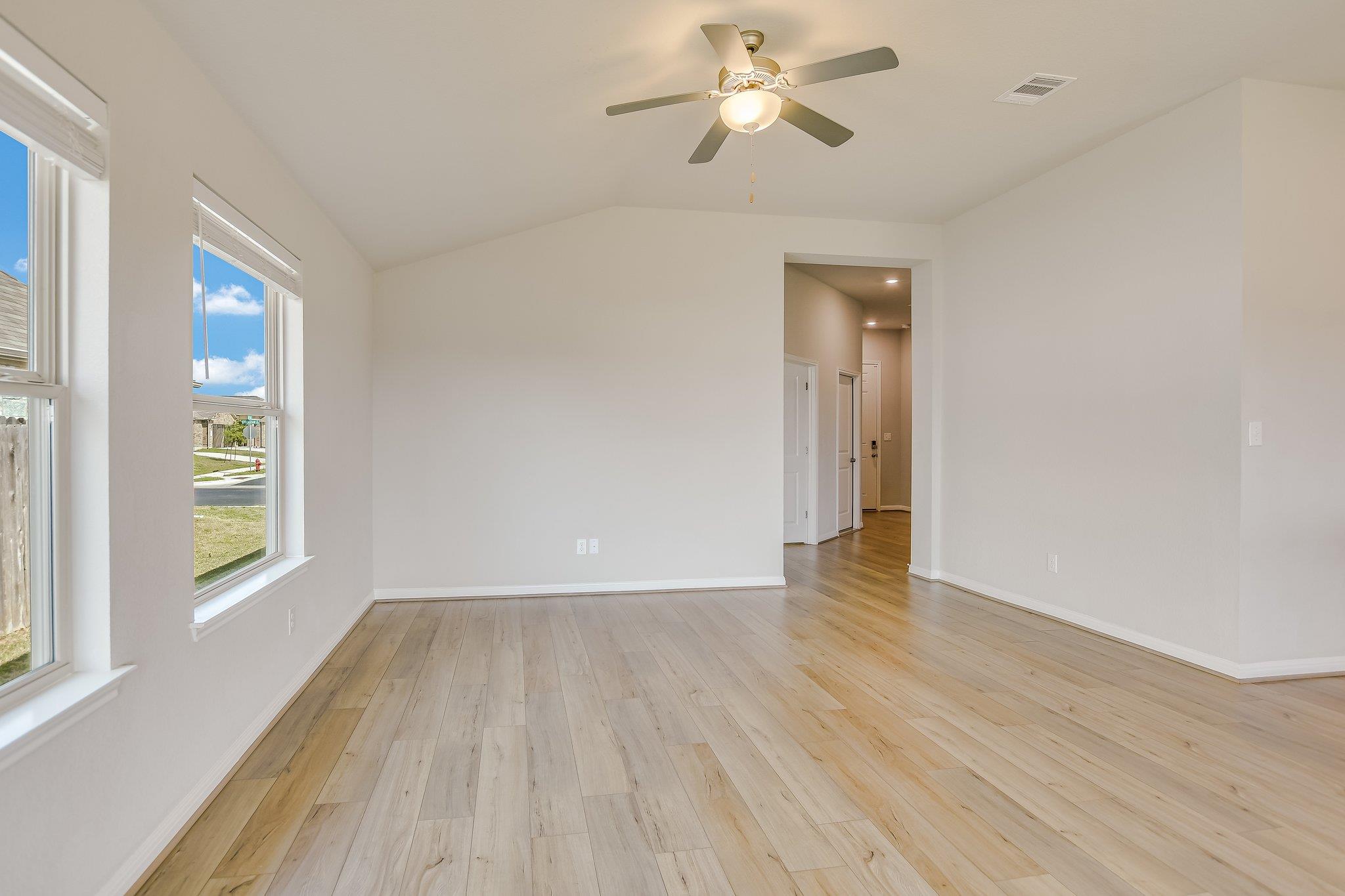 309 Chickasaw LN