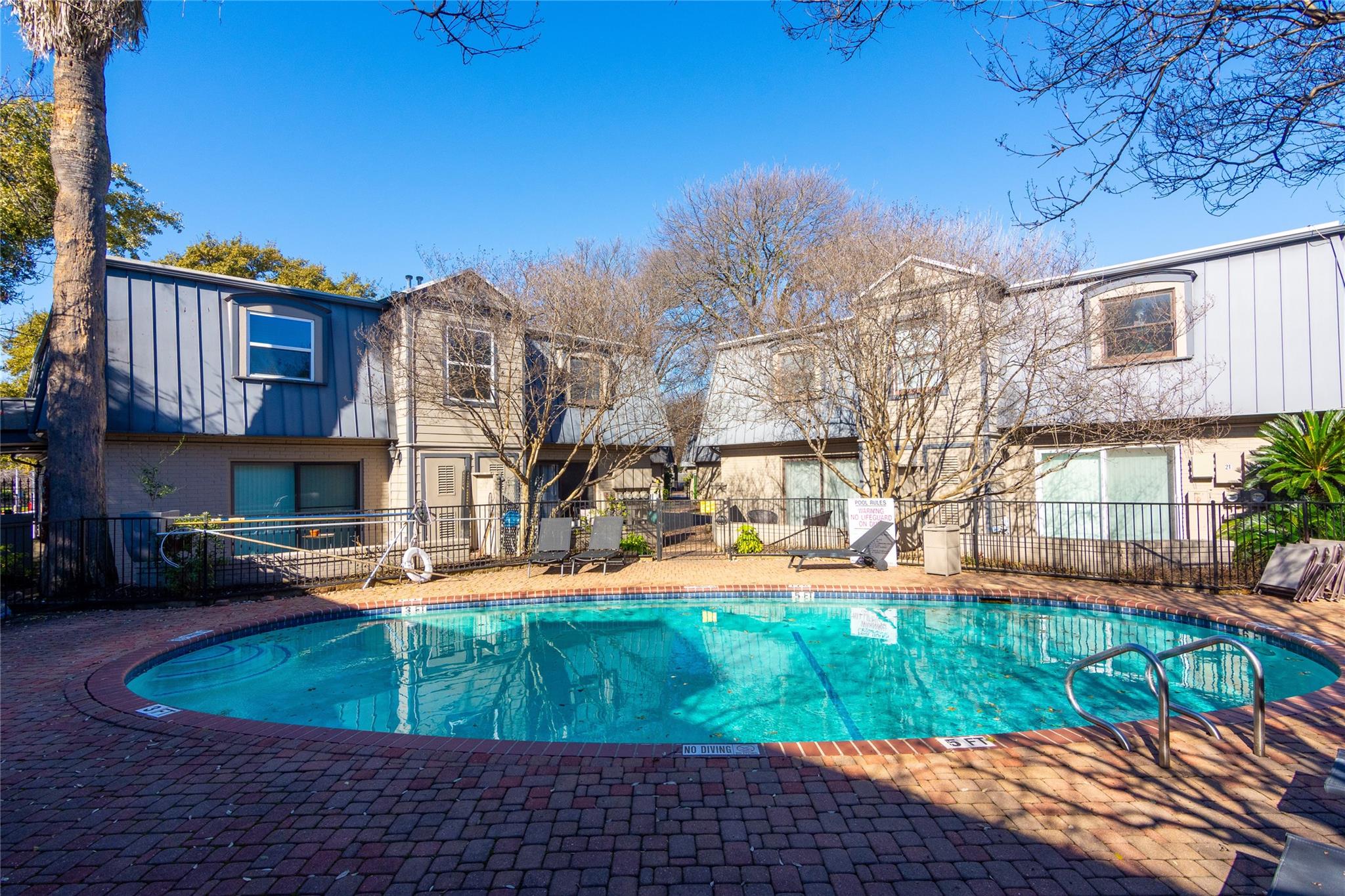 2500 Steck Ave # 13