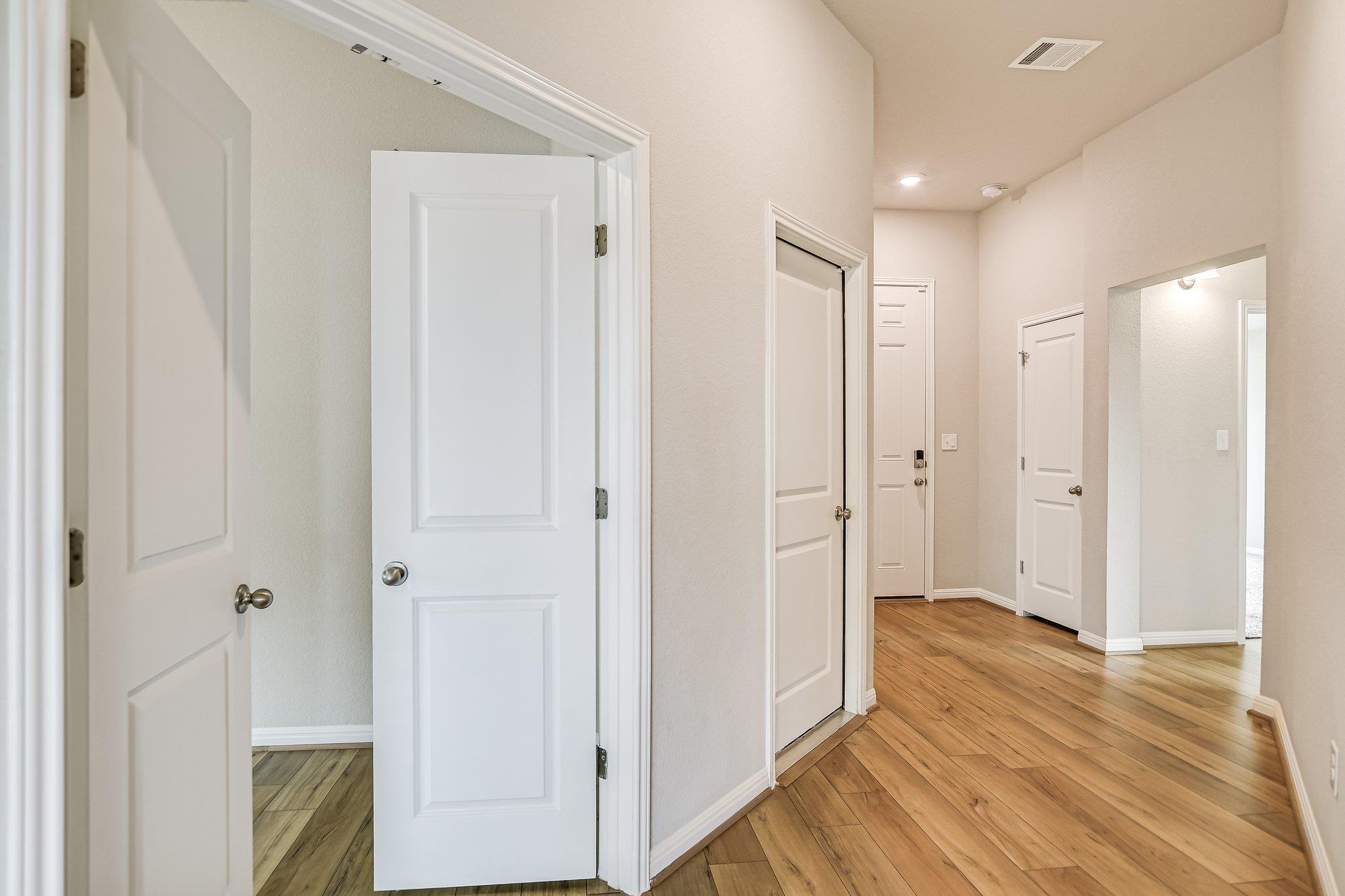 309 Chickasaw LN