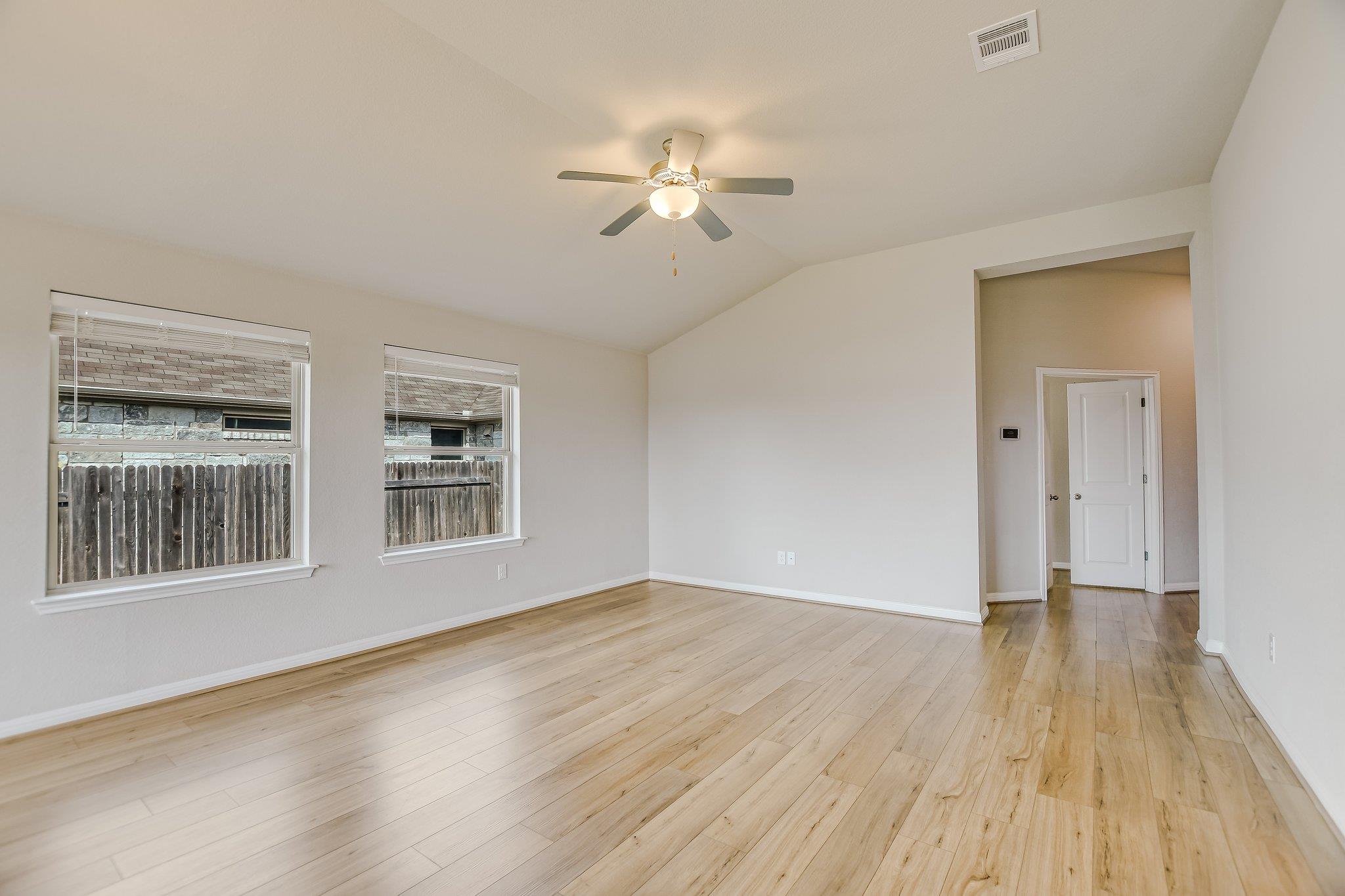 309 Chickasaw LN
