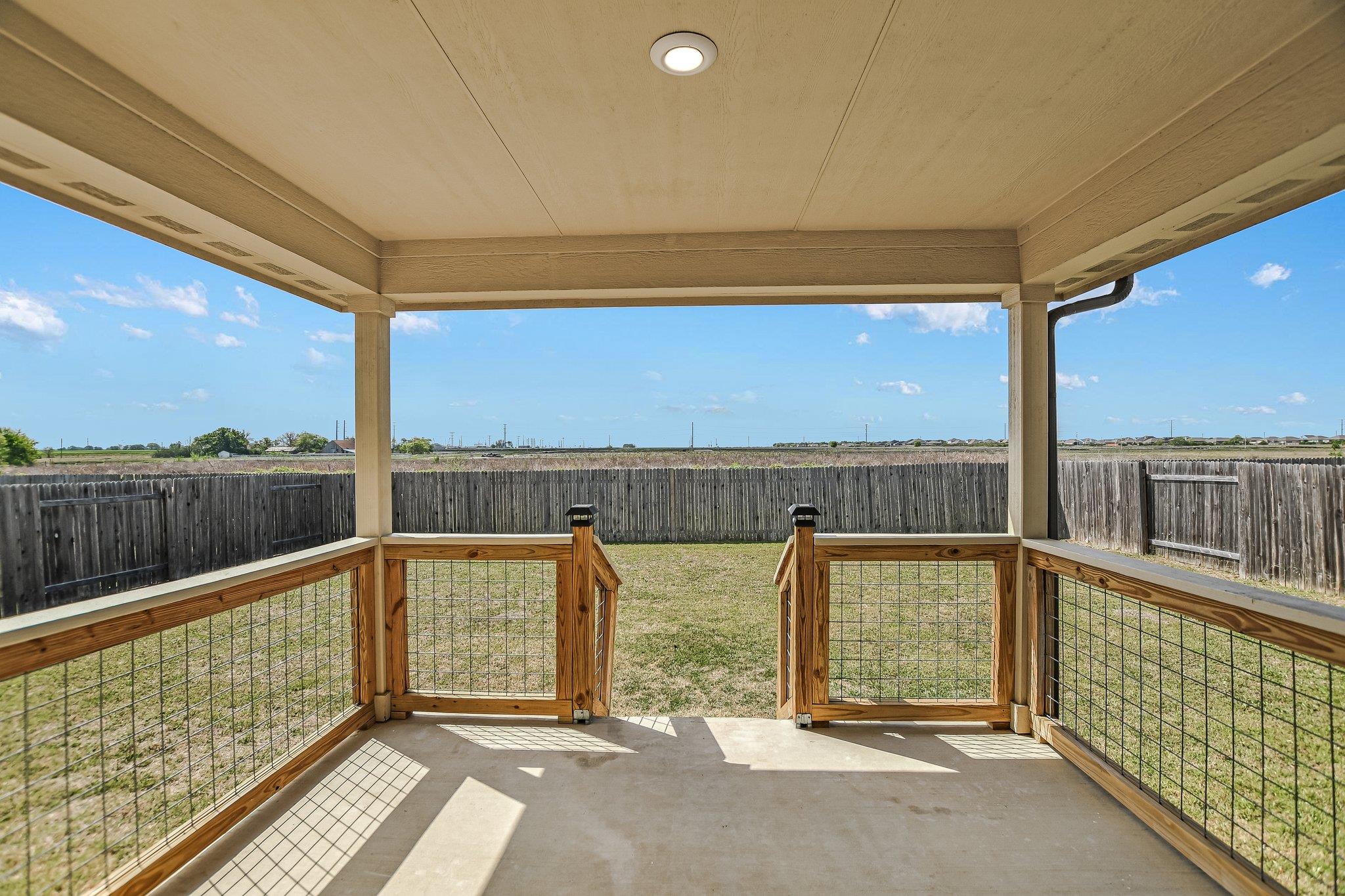 309 Chickasaw LN