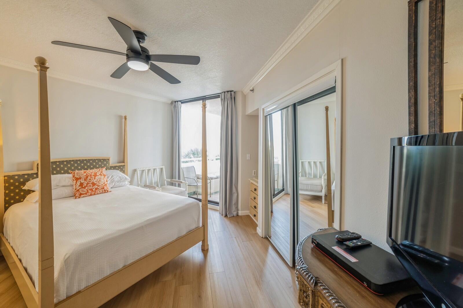 100 Gulf Shore Drive, 303