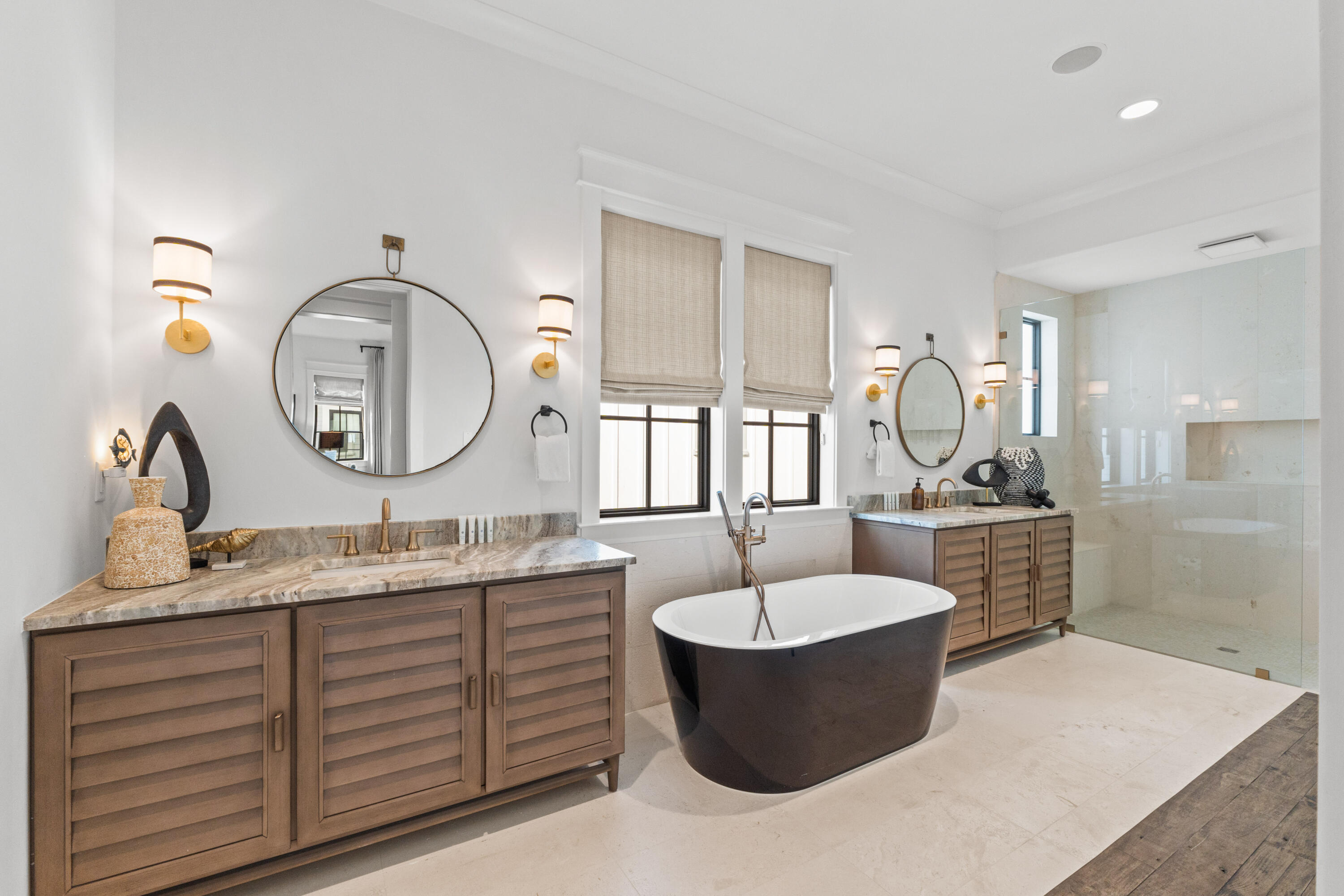 71 Grande Pointe Drive