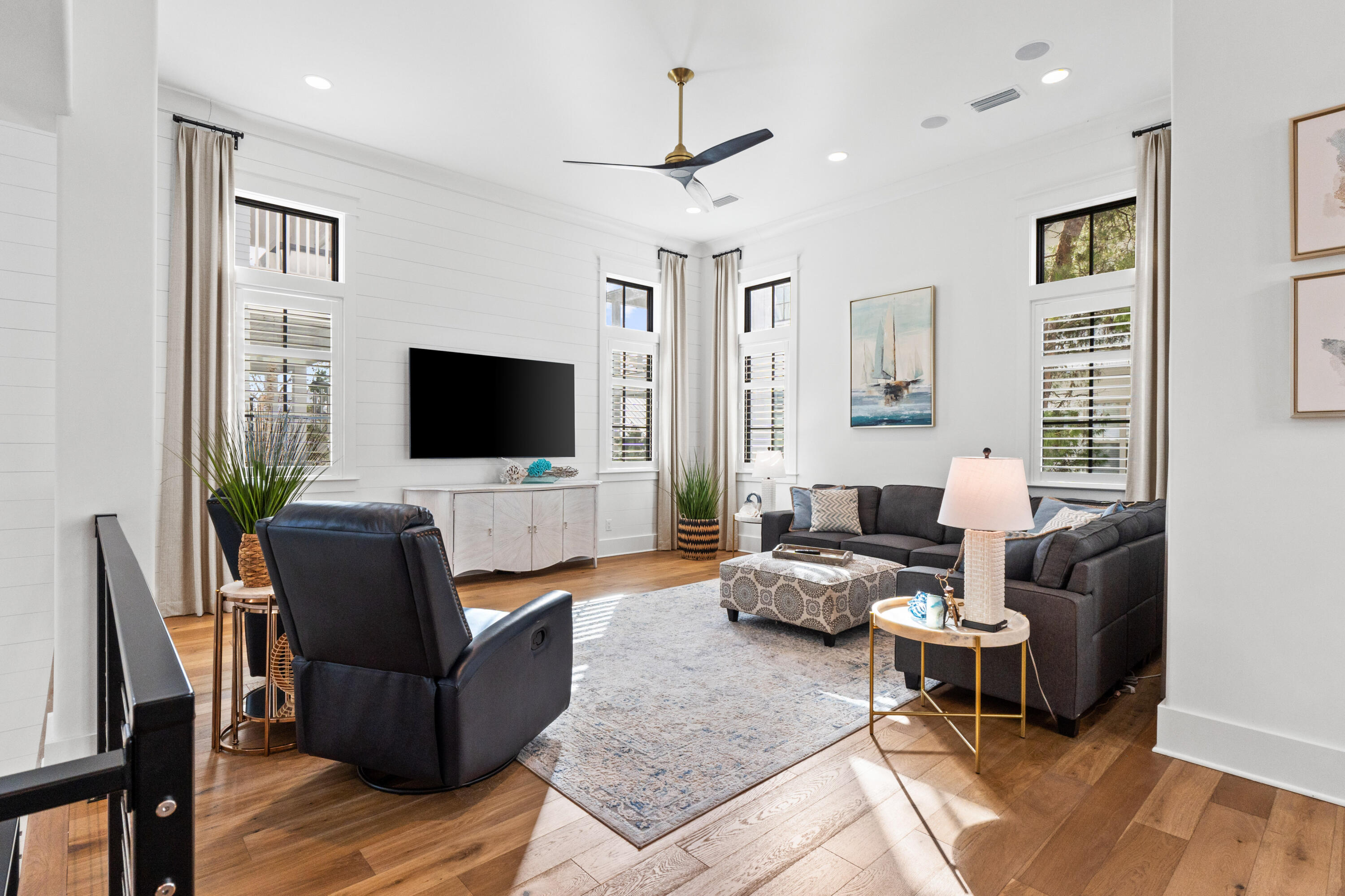 71 Grande Pointe Drive