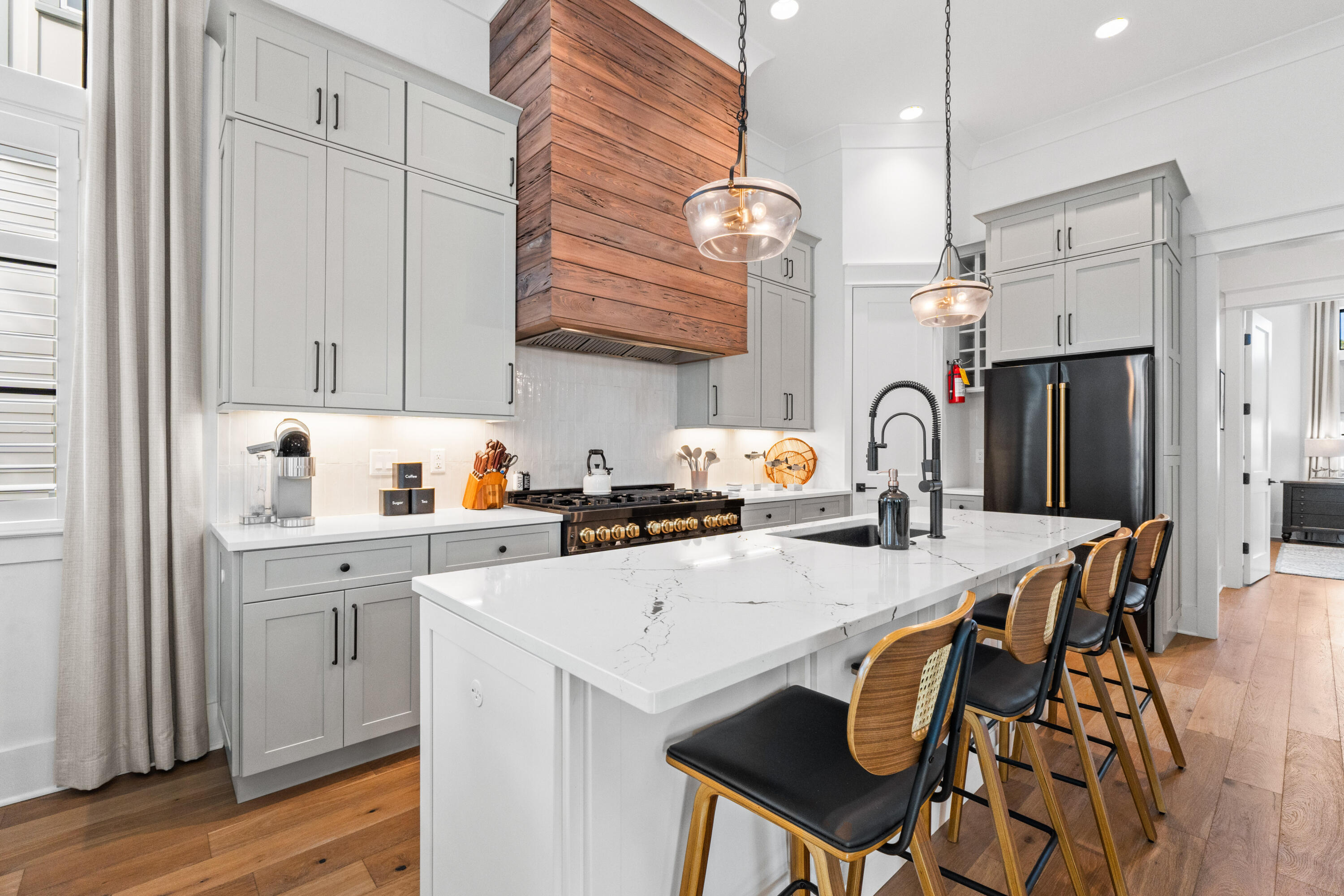 71 Grande Pointe Drive