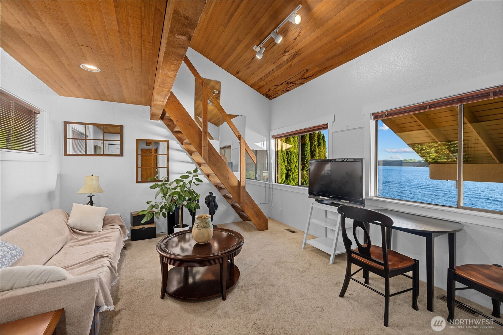 2825 E Lake Sammamish Parkway NE