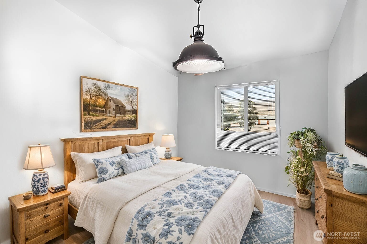 505 Desert Aire Dr SW