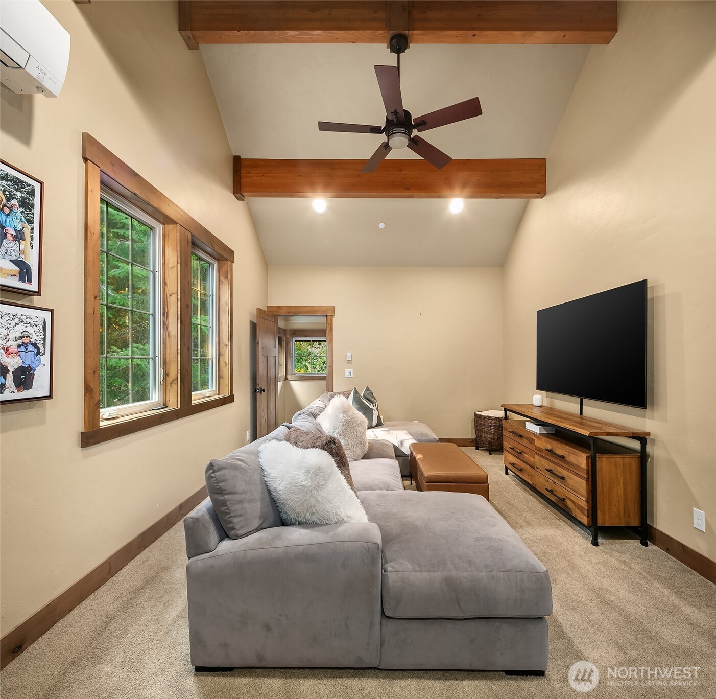291 Ruby King Loop