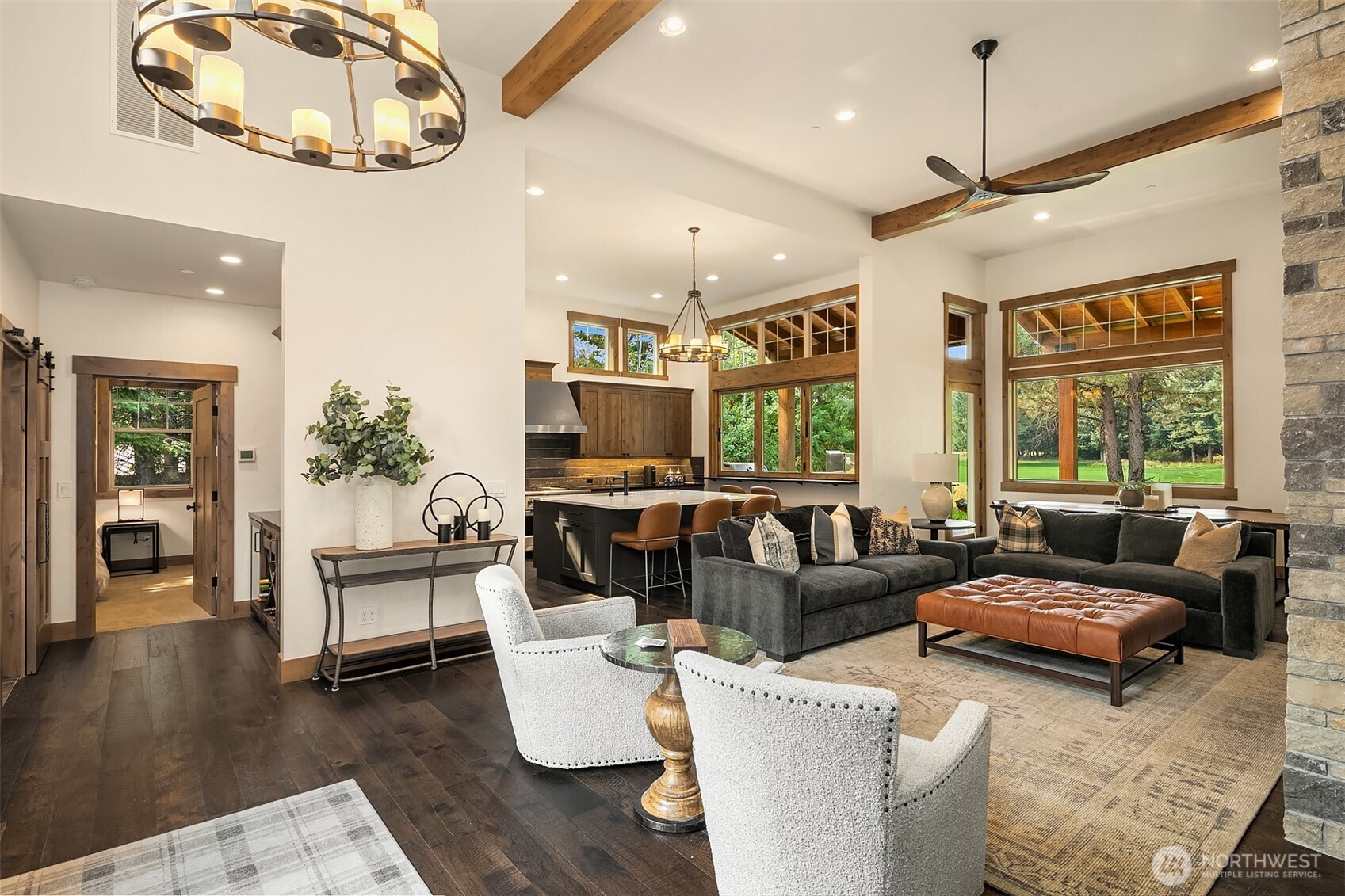 291 Ruby King Loop