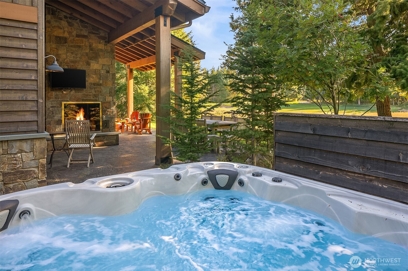 291 Ruby King Loop