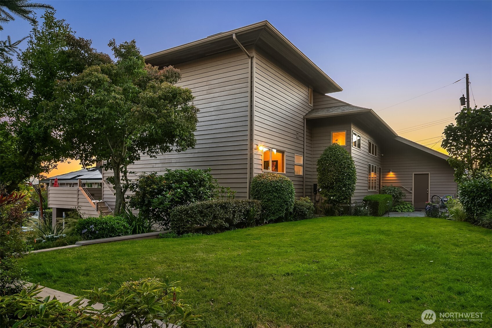 2337 NW 194th Place
