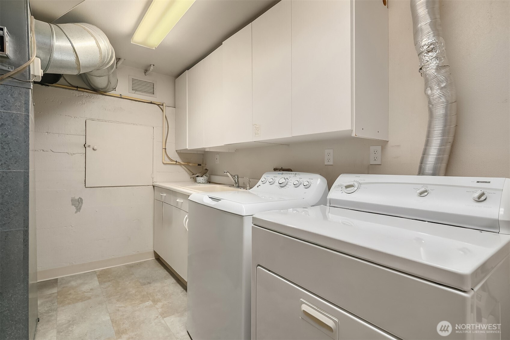 2337 NW 194th Place