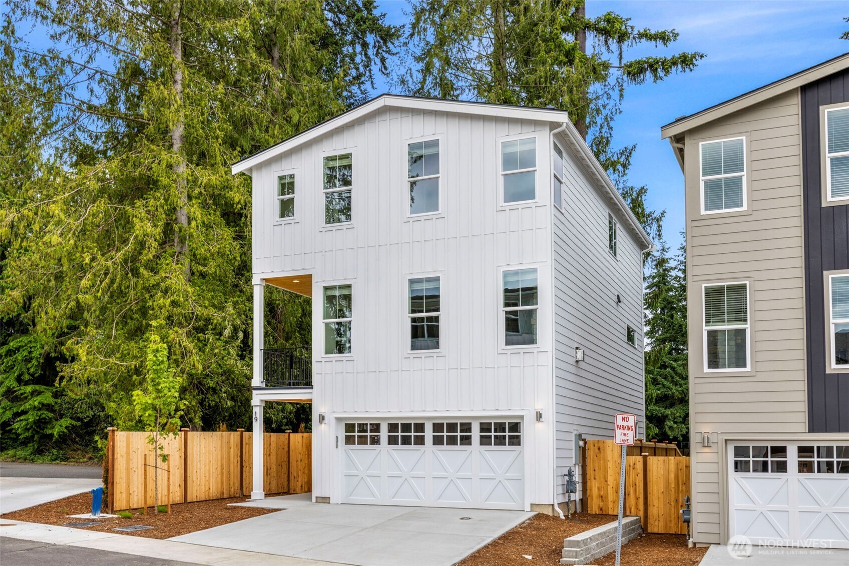 9 160th Street SE