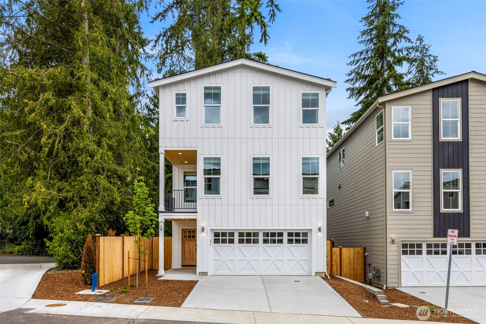 9 160th Street SE