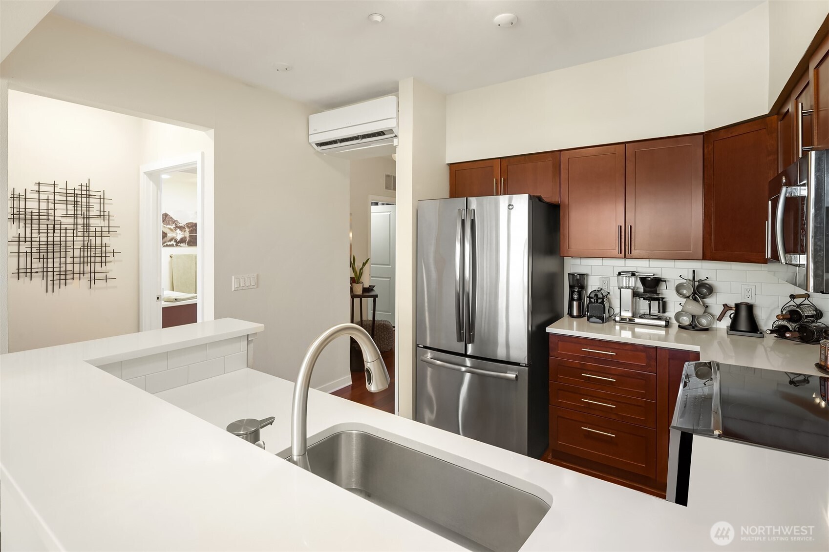211 Kirkland Avenue Unit: 504