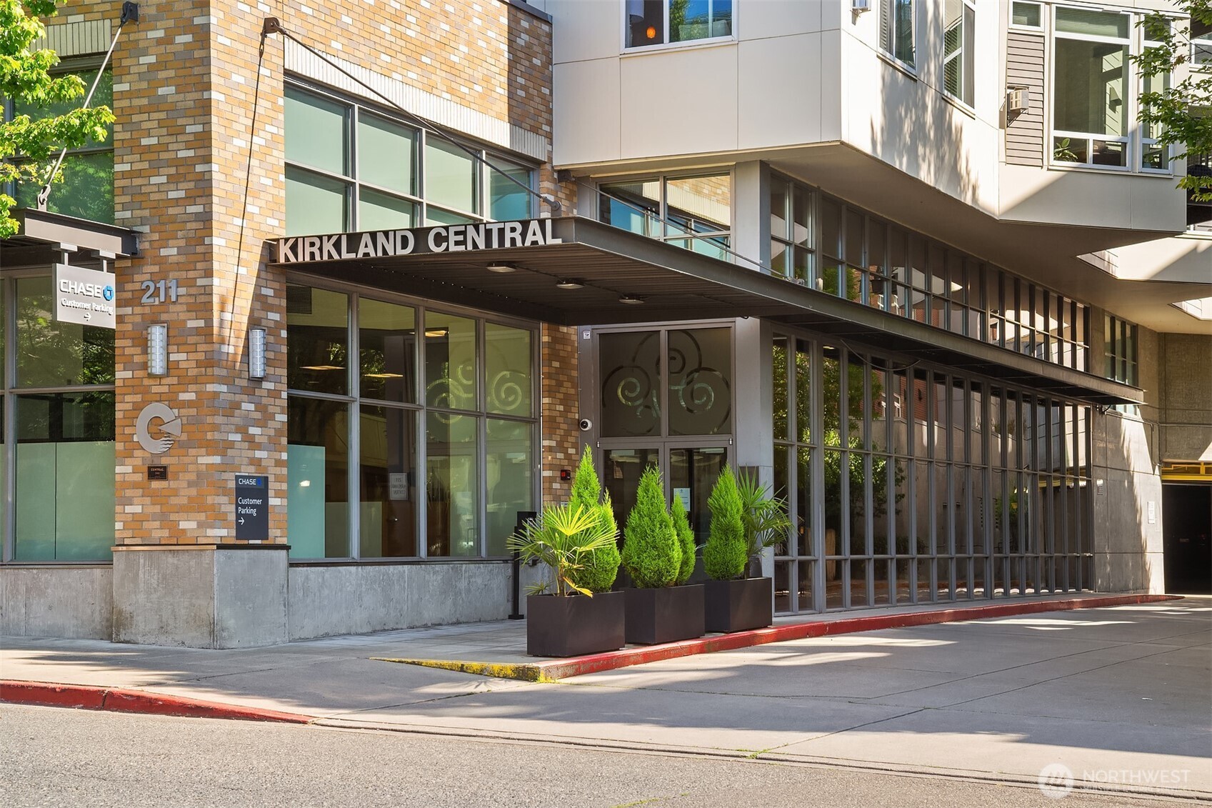 211 Kirkland Avenue Unit: 504