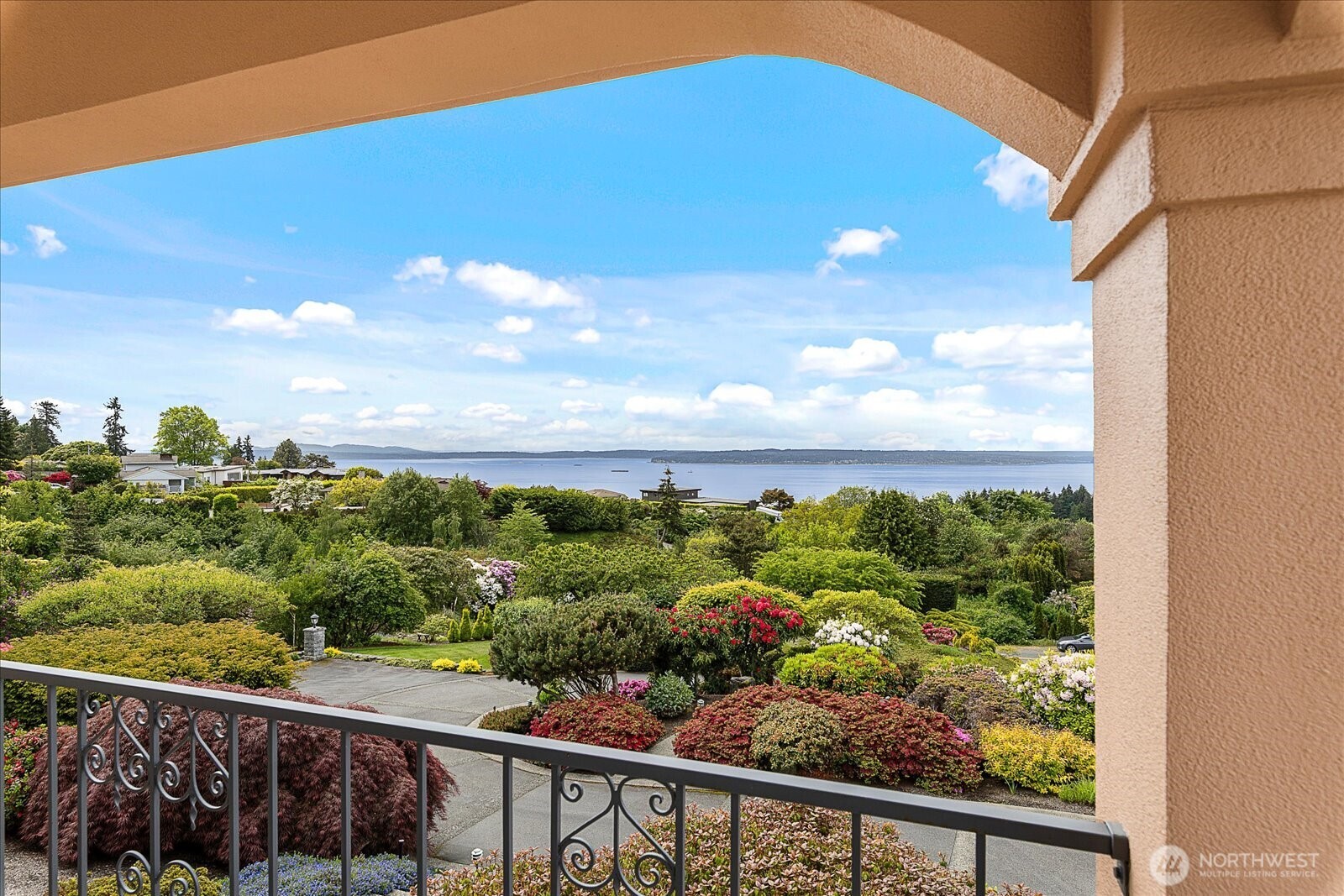 18306 Ridgefield Road NW