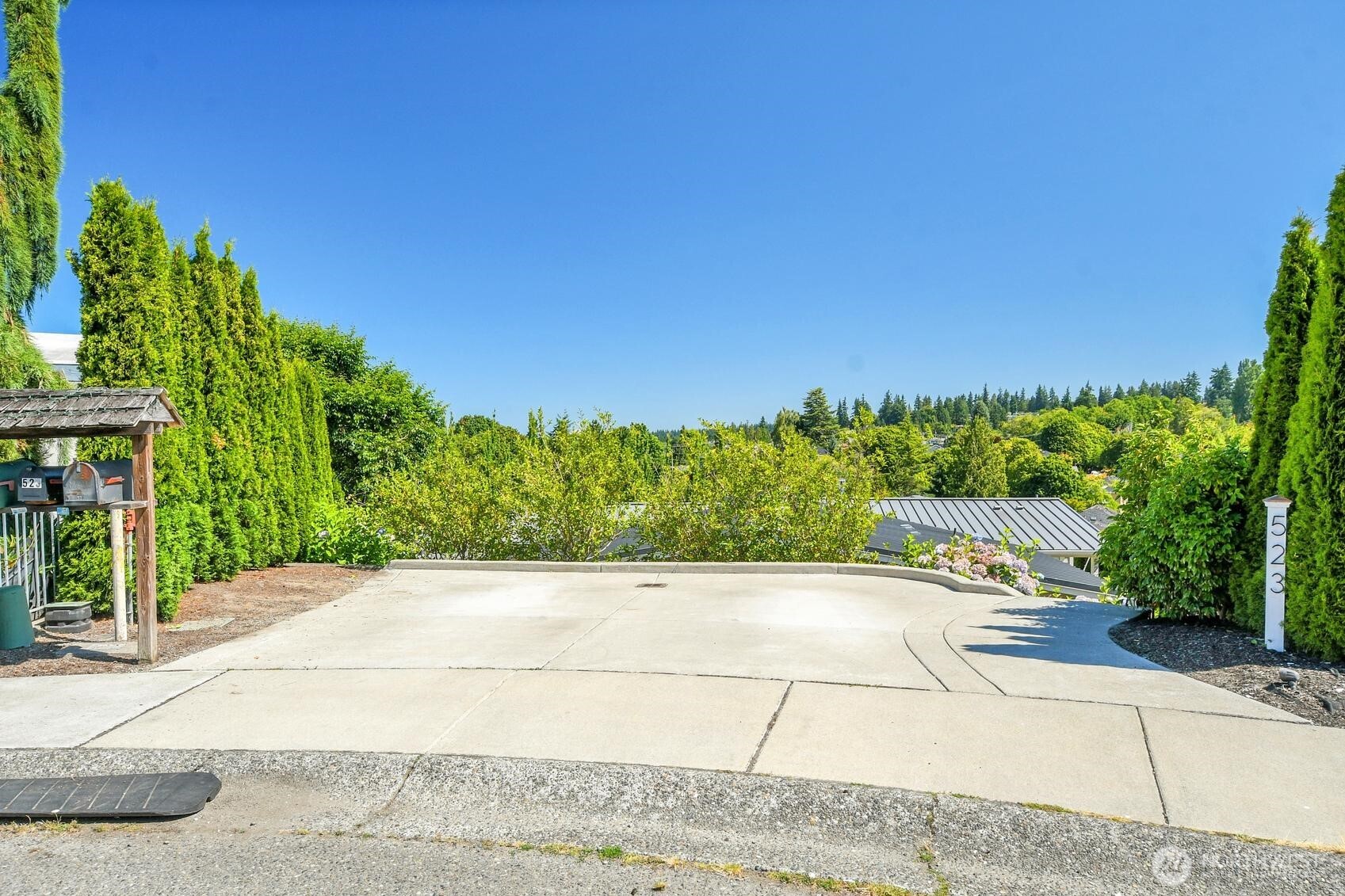 523 Paradise Lane
