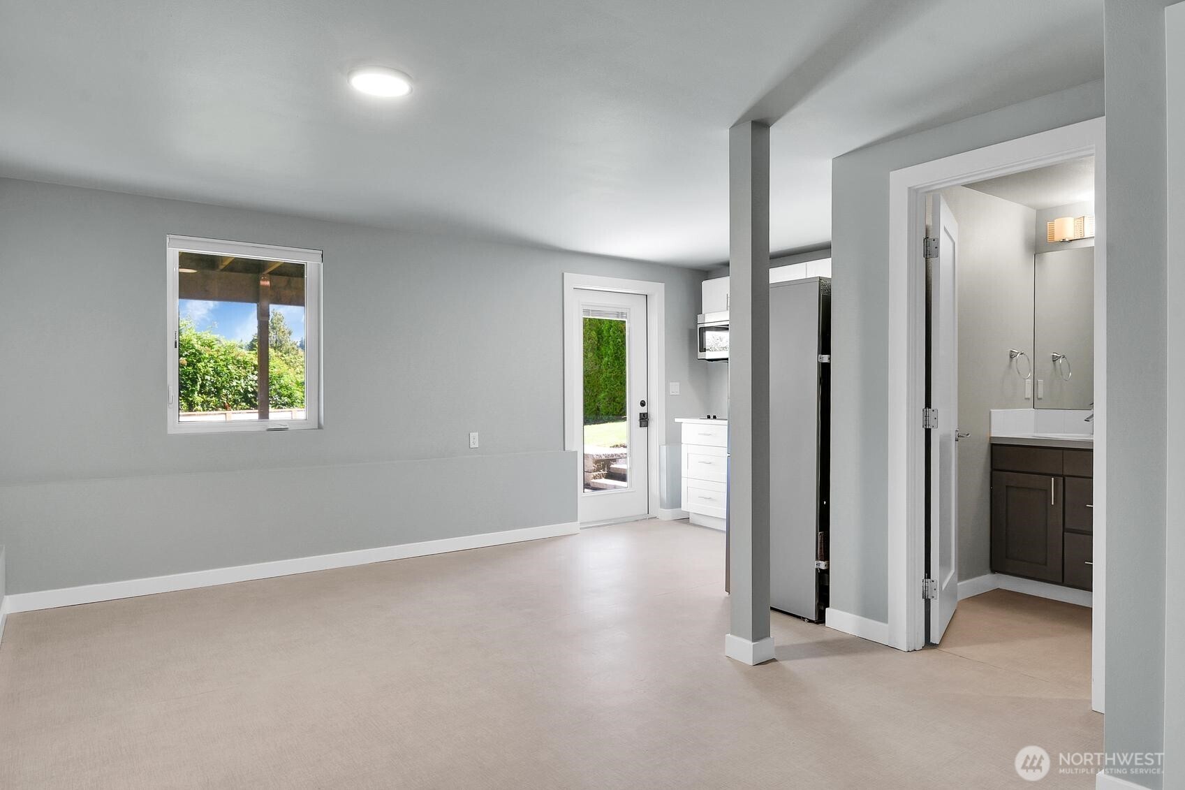 523 Paradise Lane