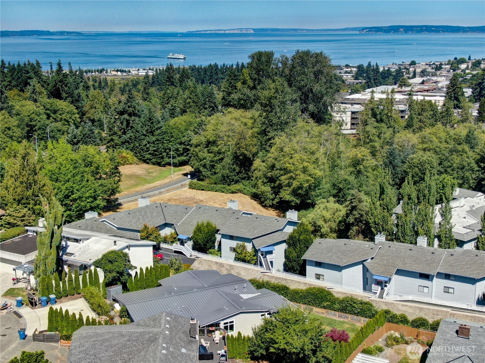 523 Paradise Lane