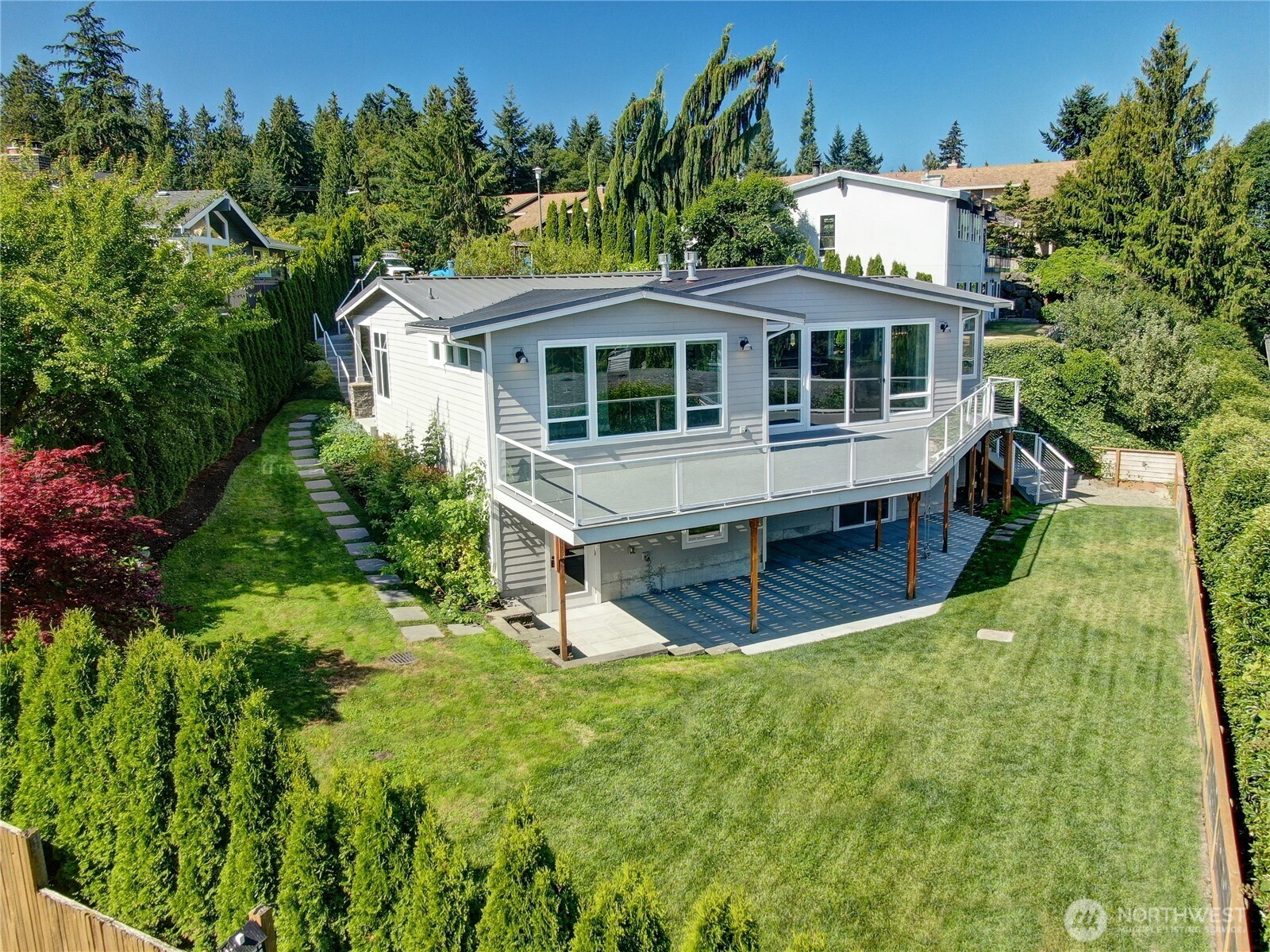 523 Paradise Lane