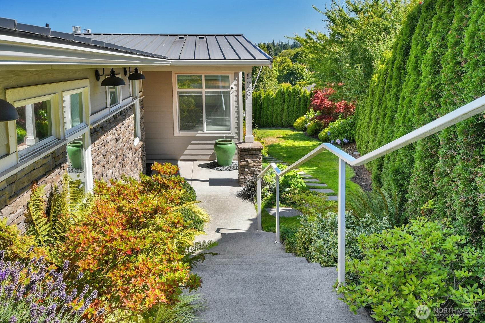 523 Paradise Lane