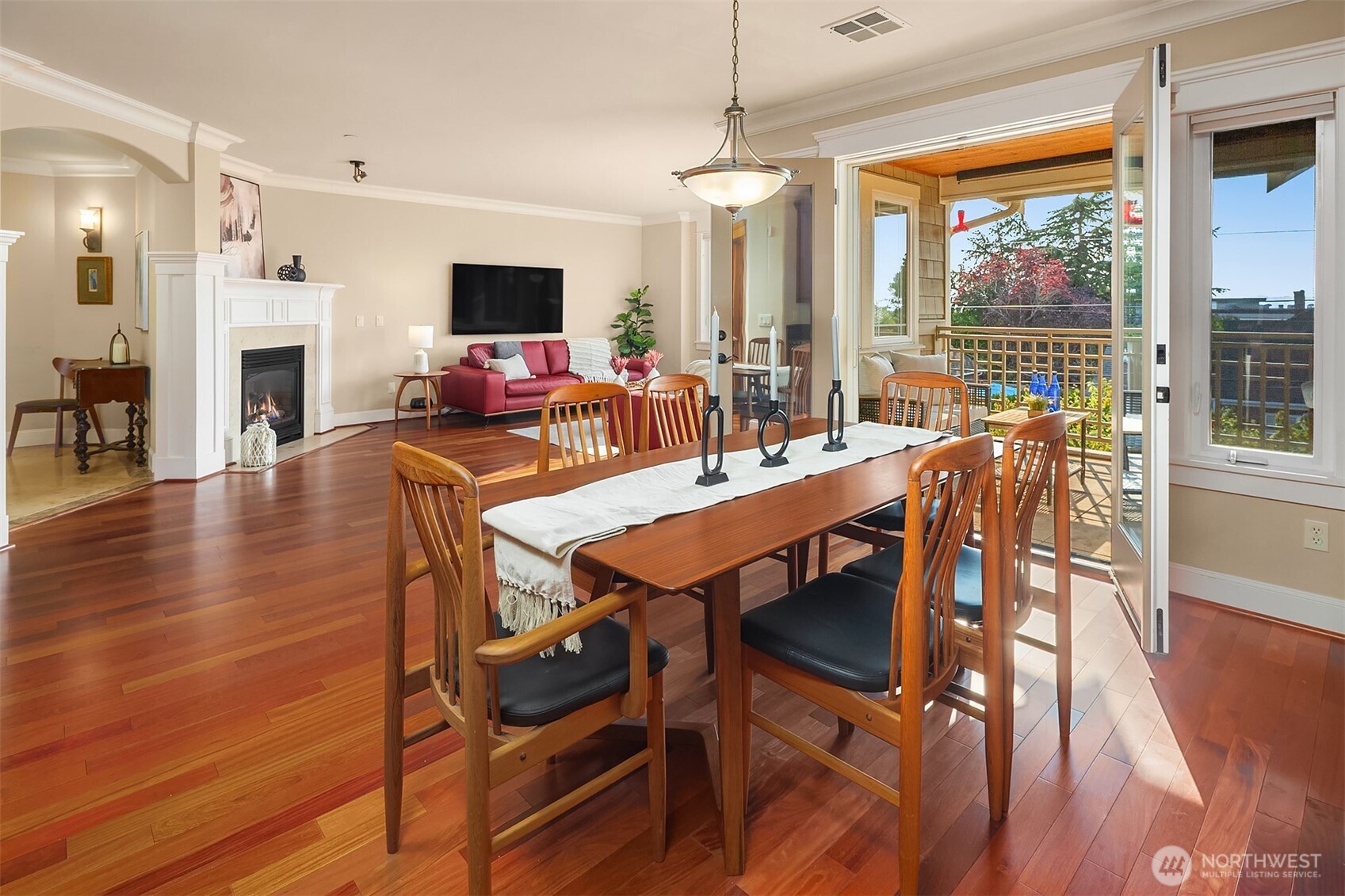 600 Bell Street Unit: 302