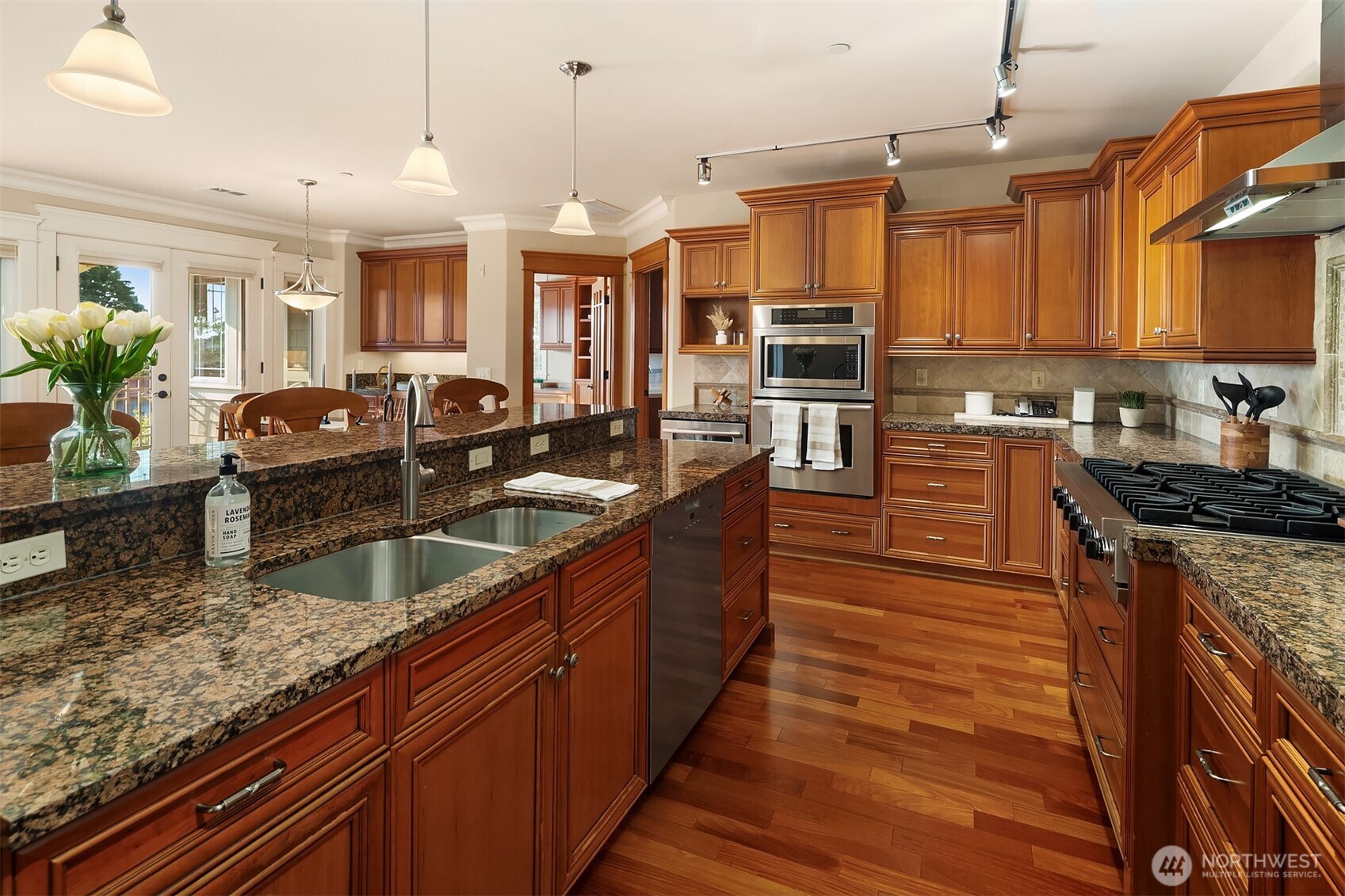 600 Bell Street Unit: 302