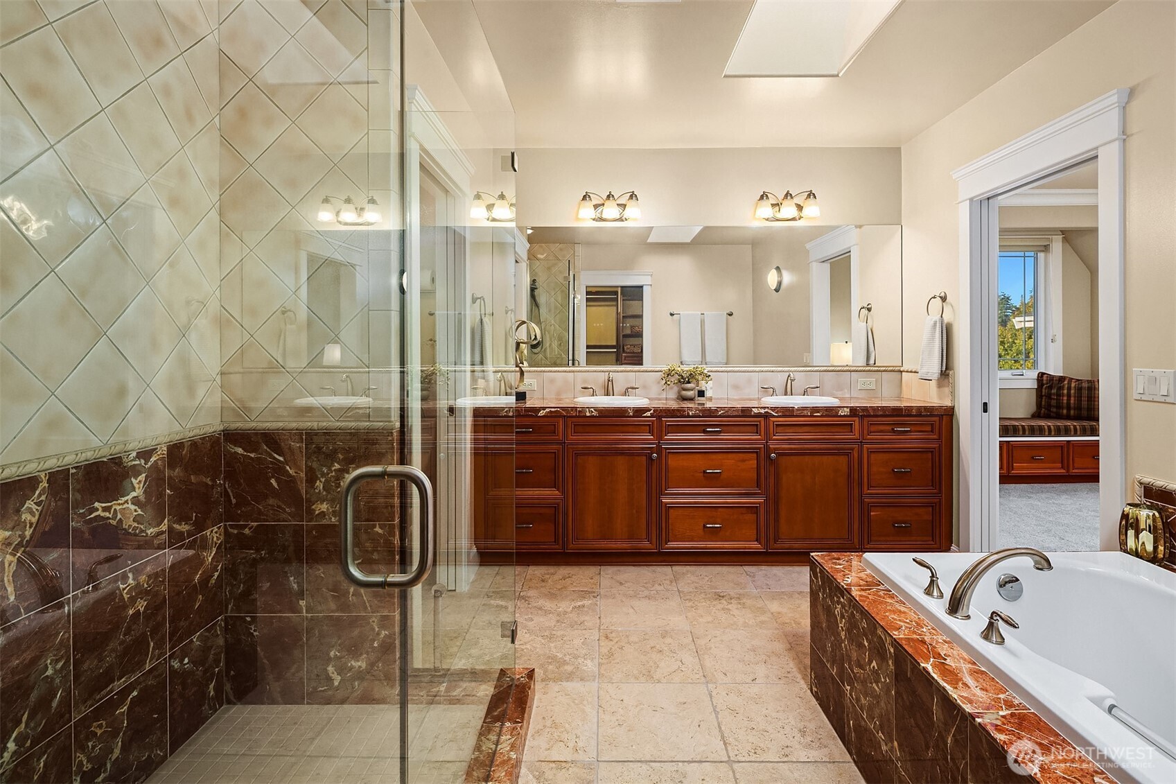 600 Bell Street Unit: 302