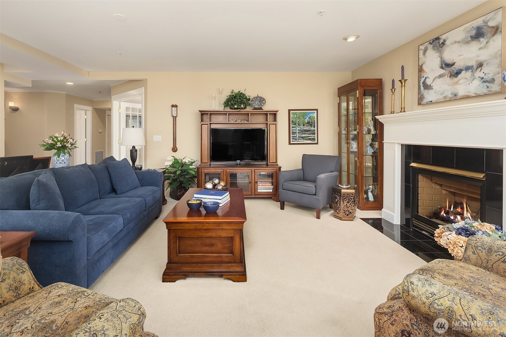 530 Walnut Street Unit: 100