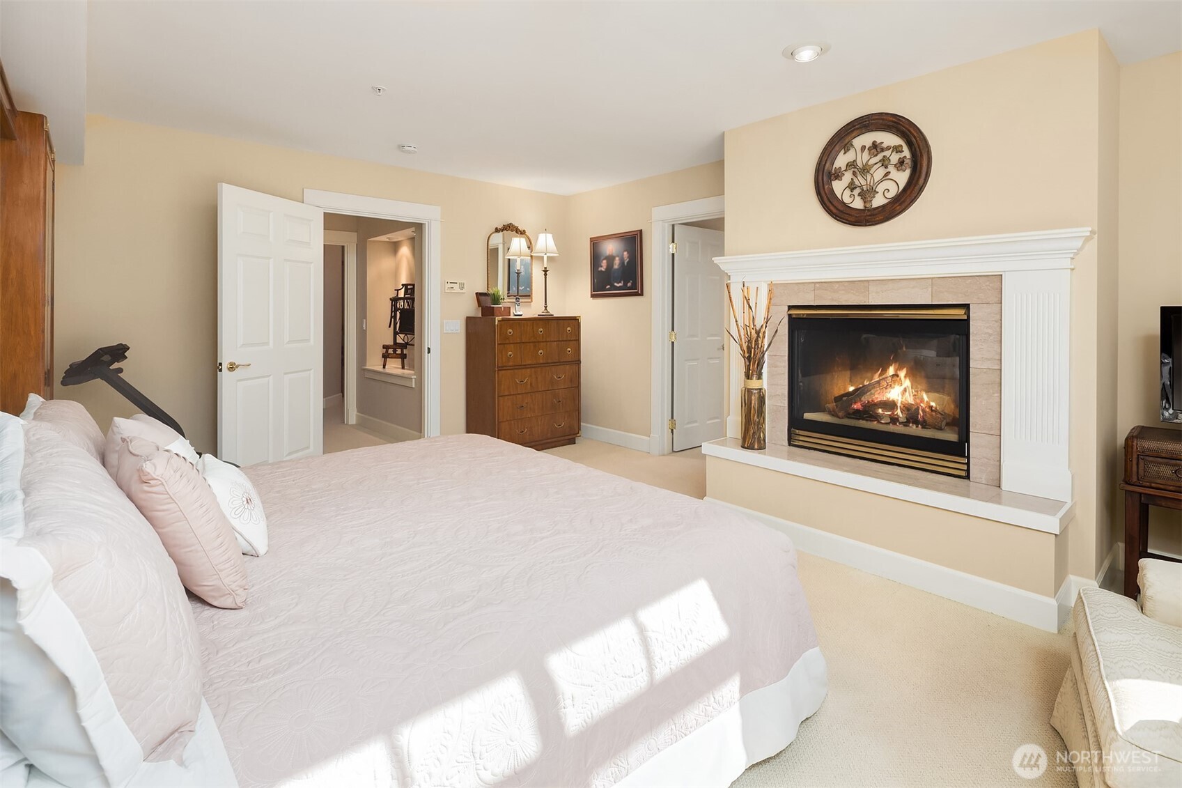 530 Walnut Street Unit: 100