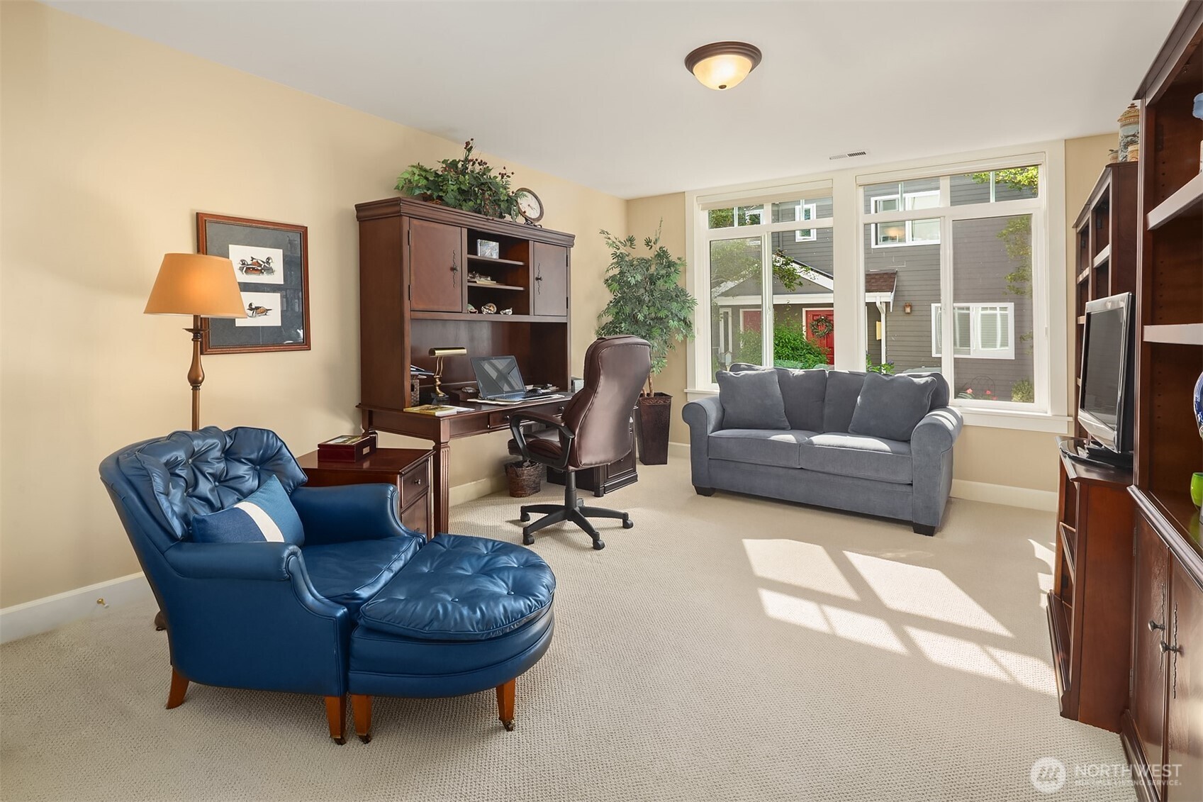 530 Walnut Street Unit: 100