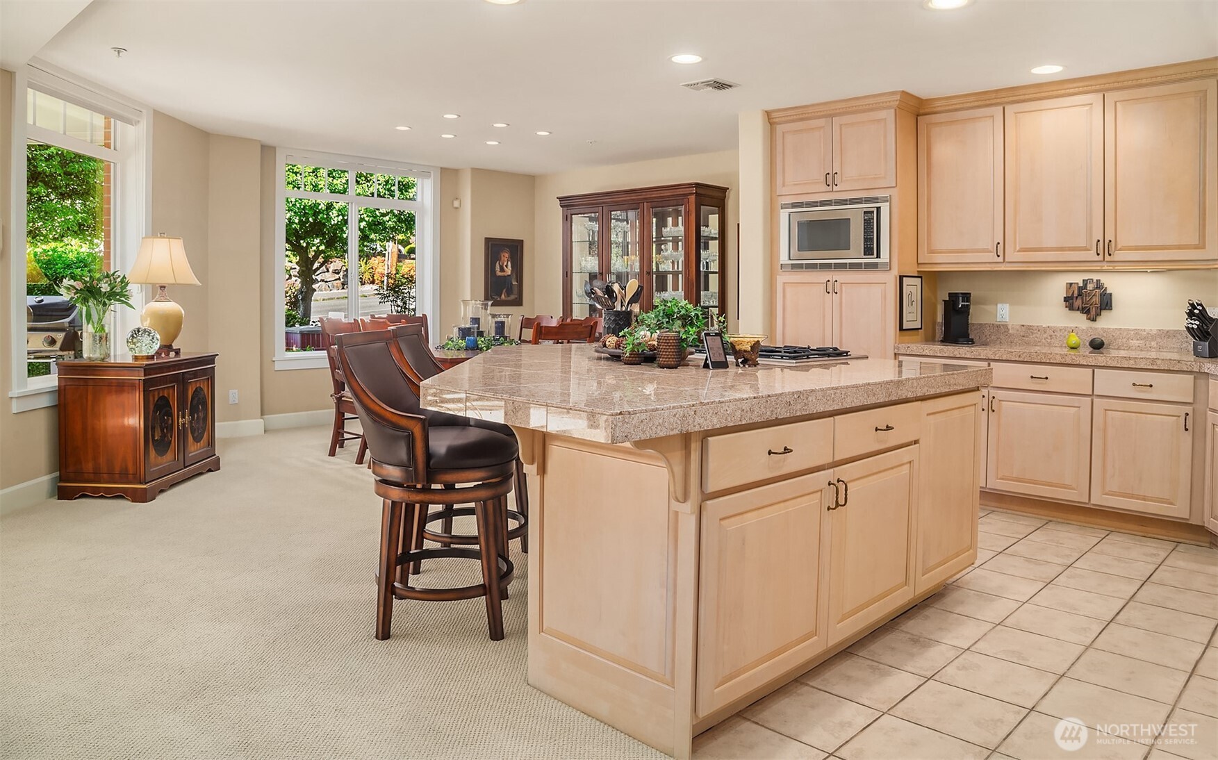 530 Walnut Street Unit: 100