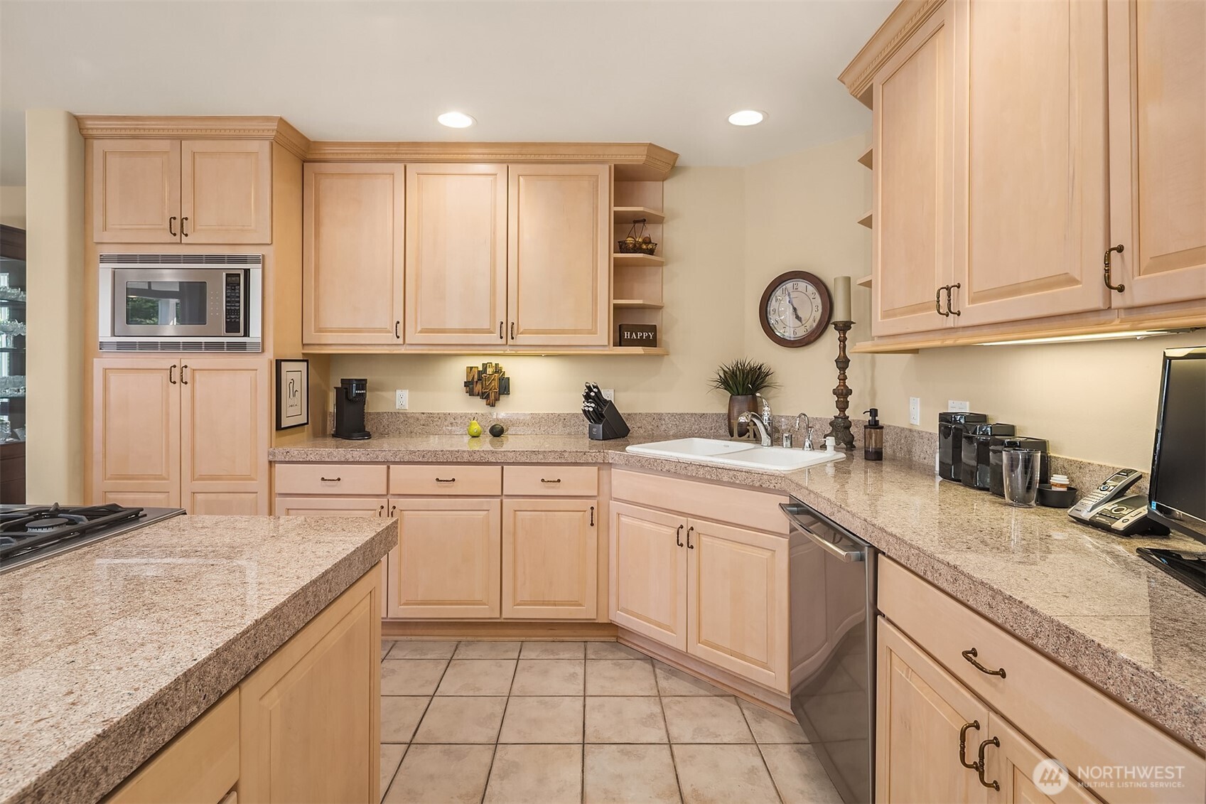 530 Walnut Street Unit: 100