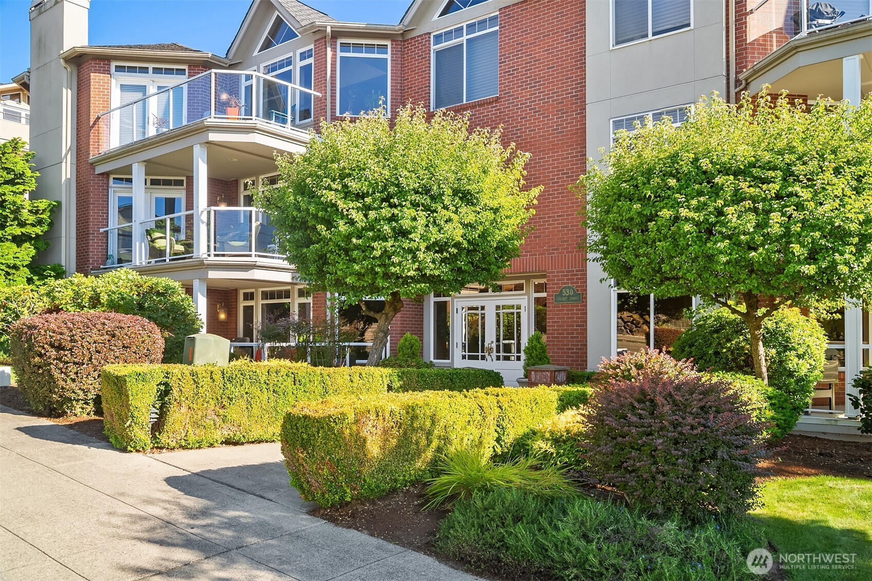 530 Walnut Street Unit: 100