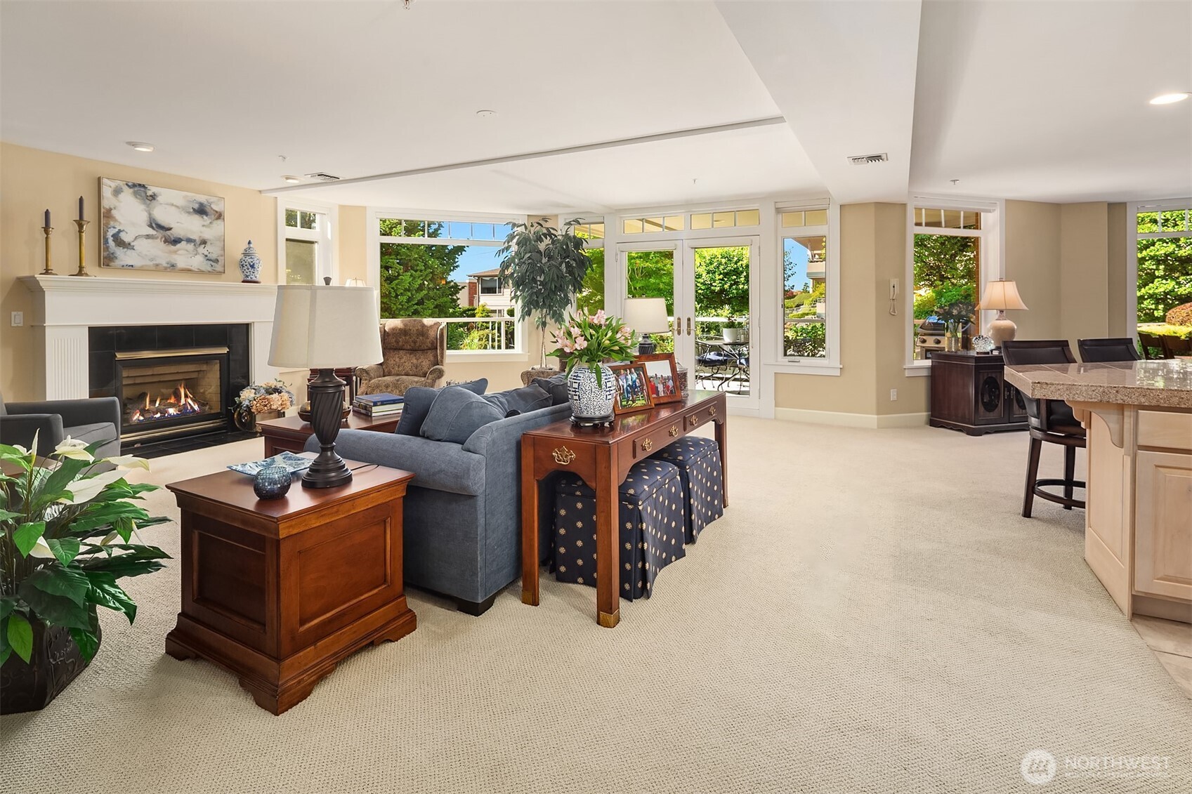 530 Walnut Street Unit: 100