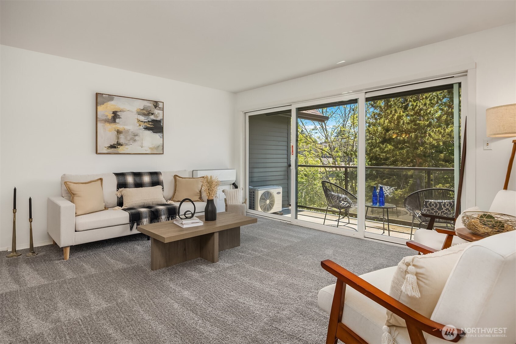 19428 Aurora Avenue N Unit: 427