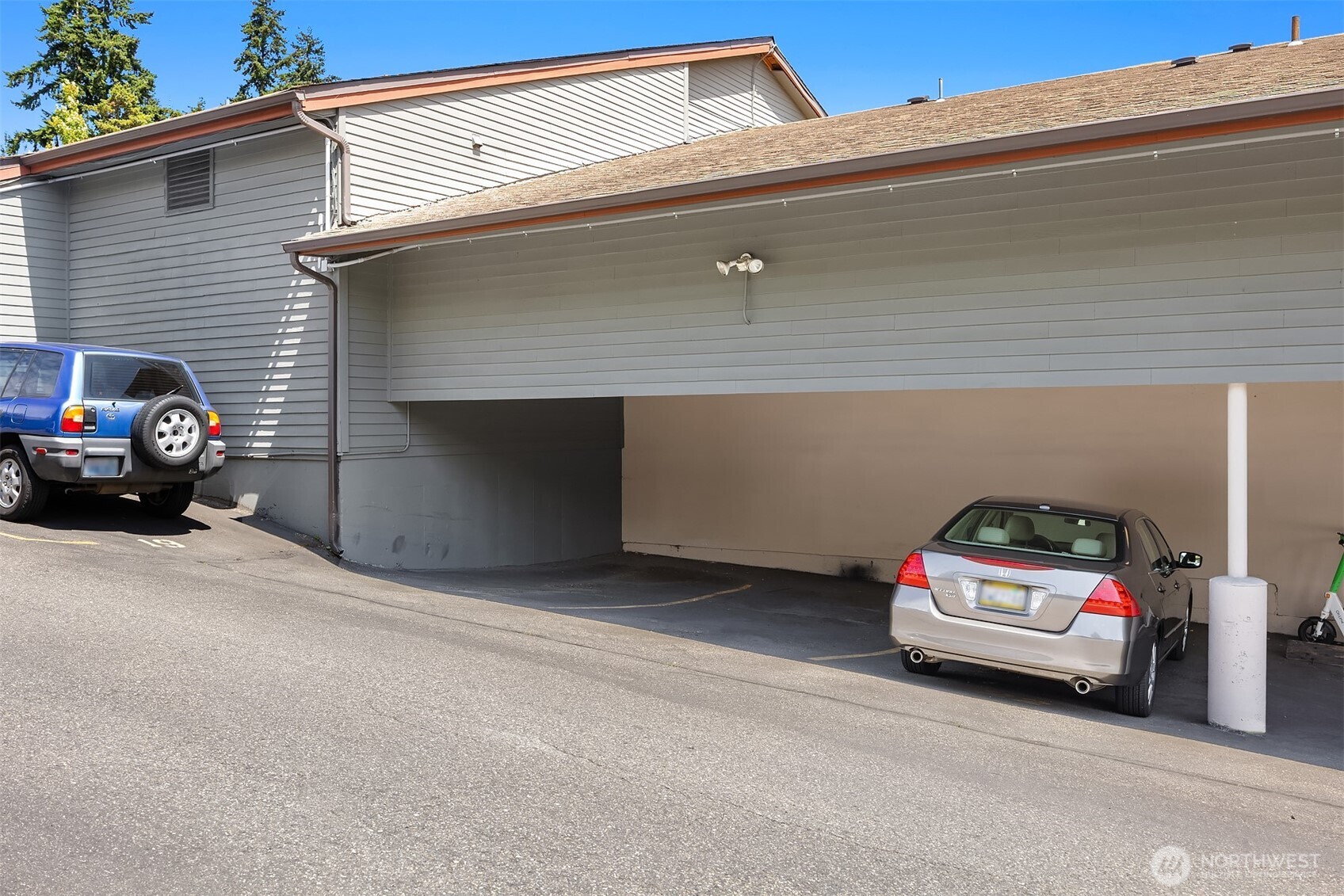 19428 Aurora Avenue N Unit: 427