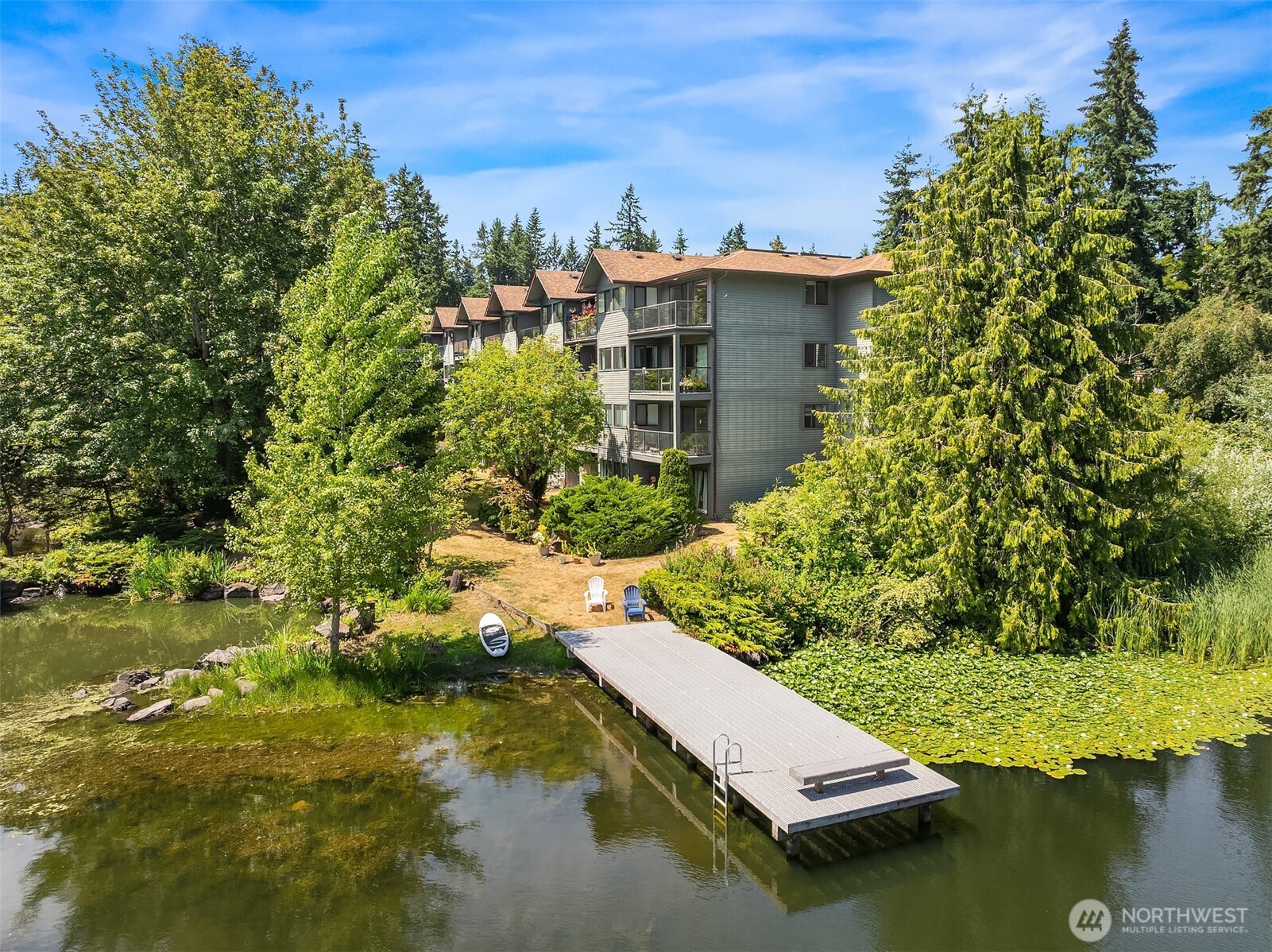 19428 Aurora Avenue N Unit: 427