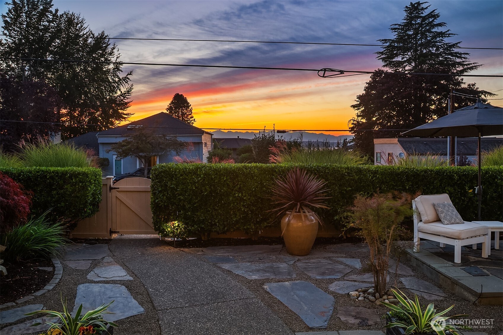 217 9th Avenue S