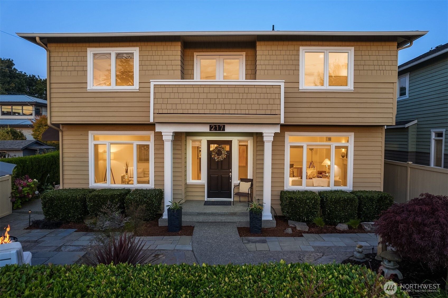 217 9th Avenue S