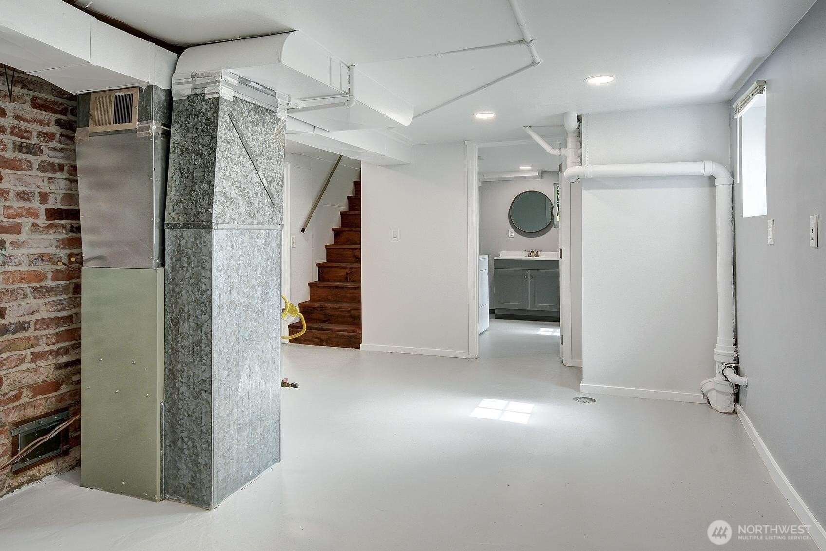 19330 20th Avenue NW