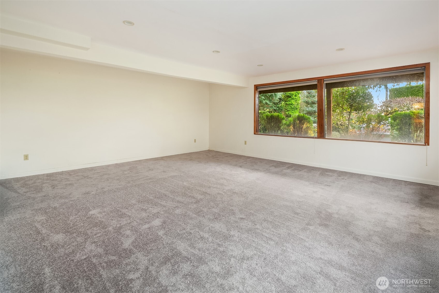 7469 174th Street SW