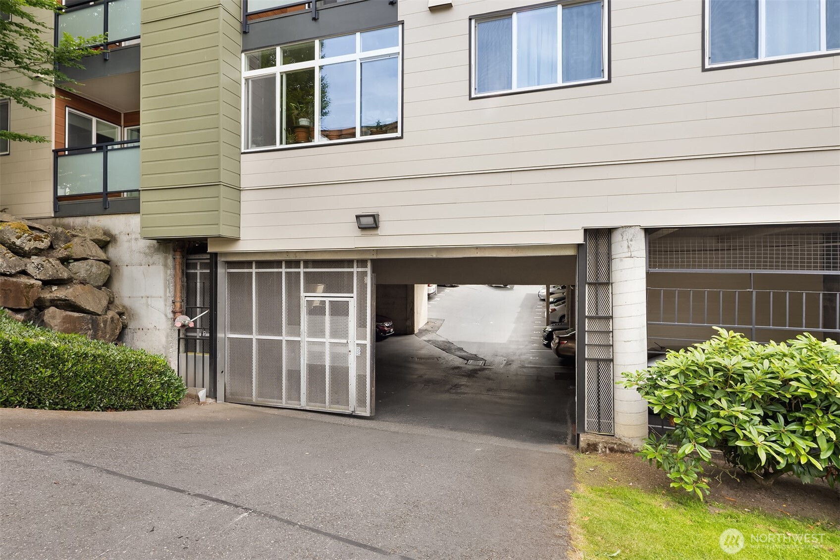 9710 5th Avenue NE Unit: 503