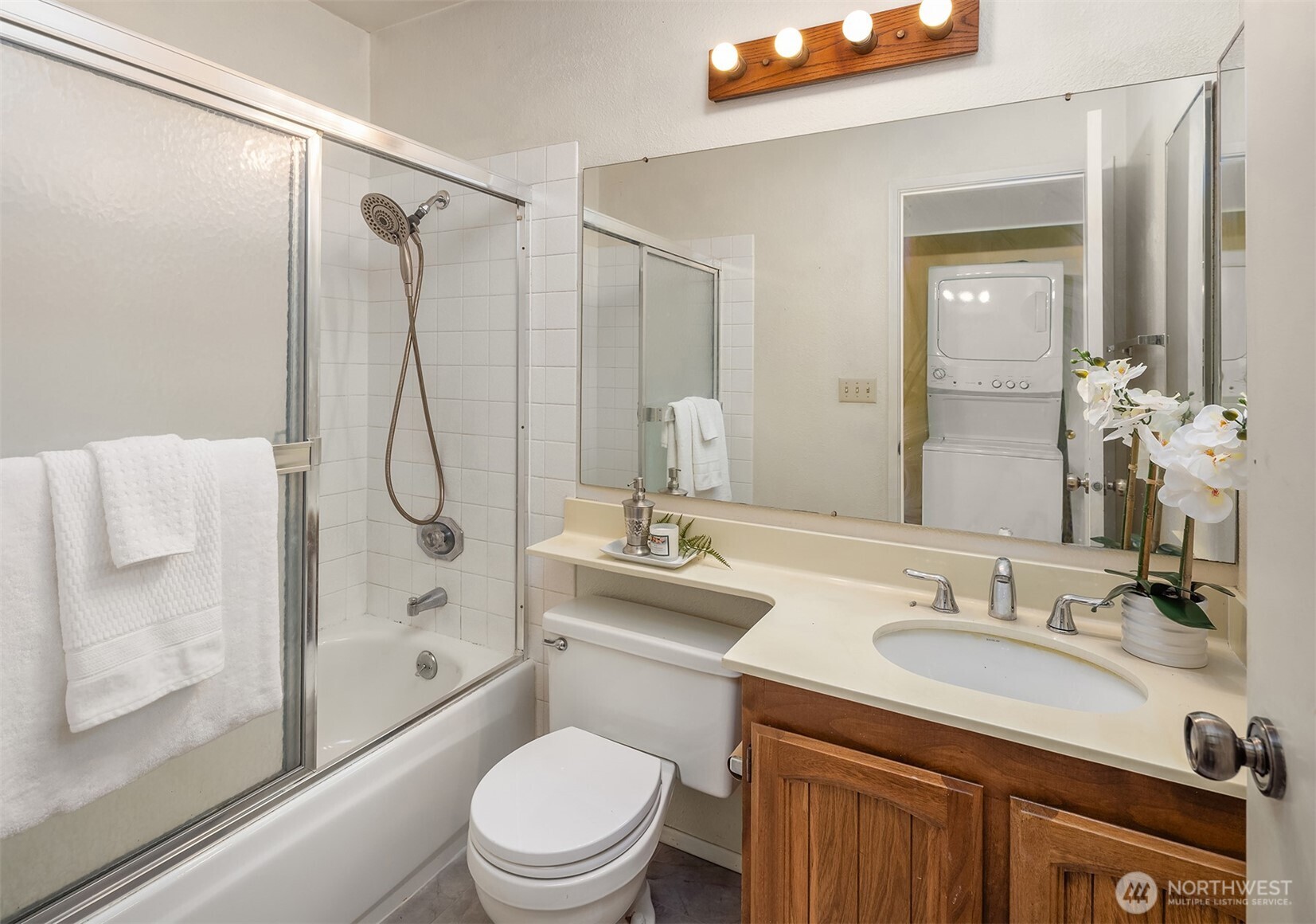 9710 5th Avenue NE Unit: 503