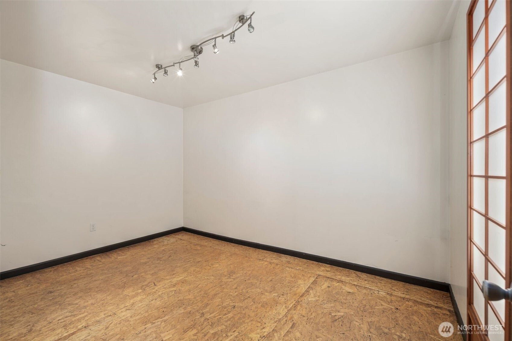 19523 86th Avenue W Unit: 523