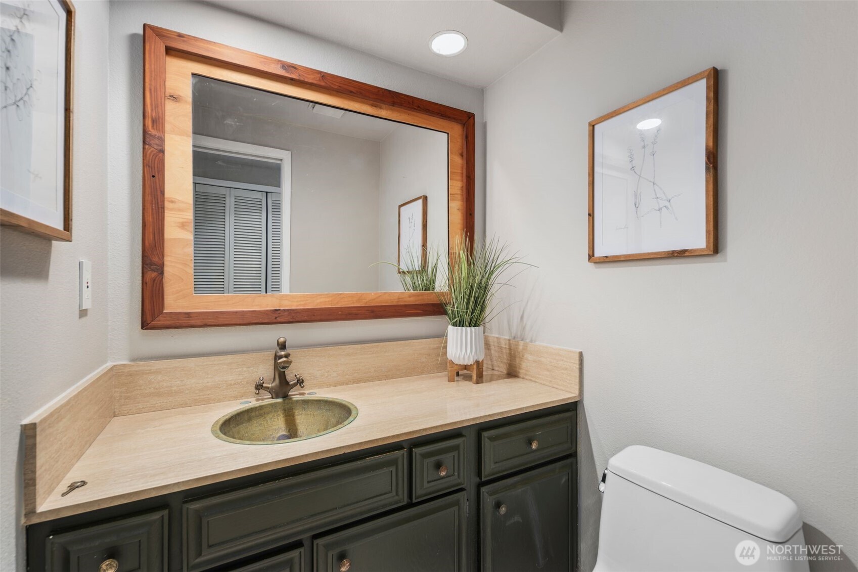 19523 86th Avenue W Unit: 523