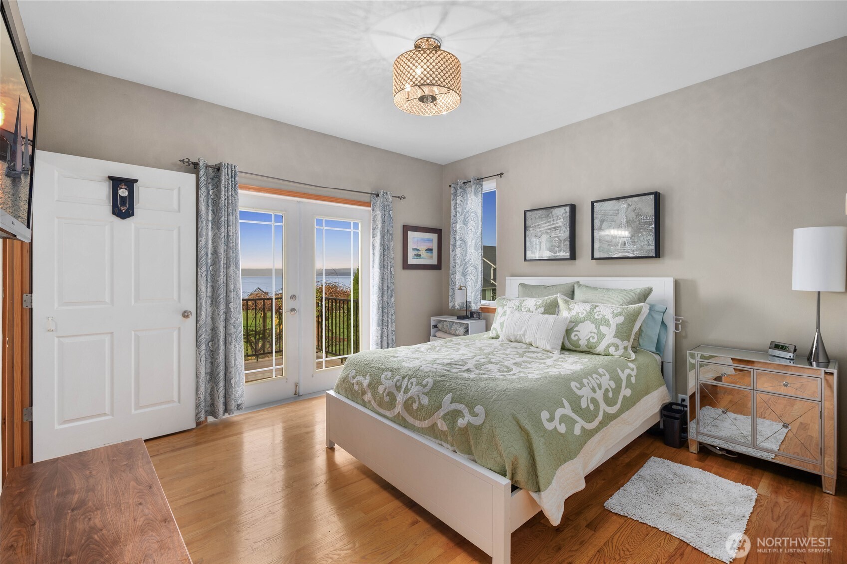 18612 98th Avenue NW